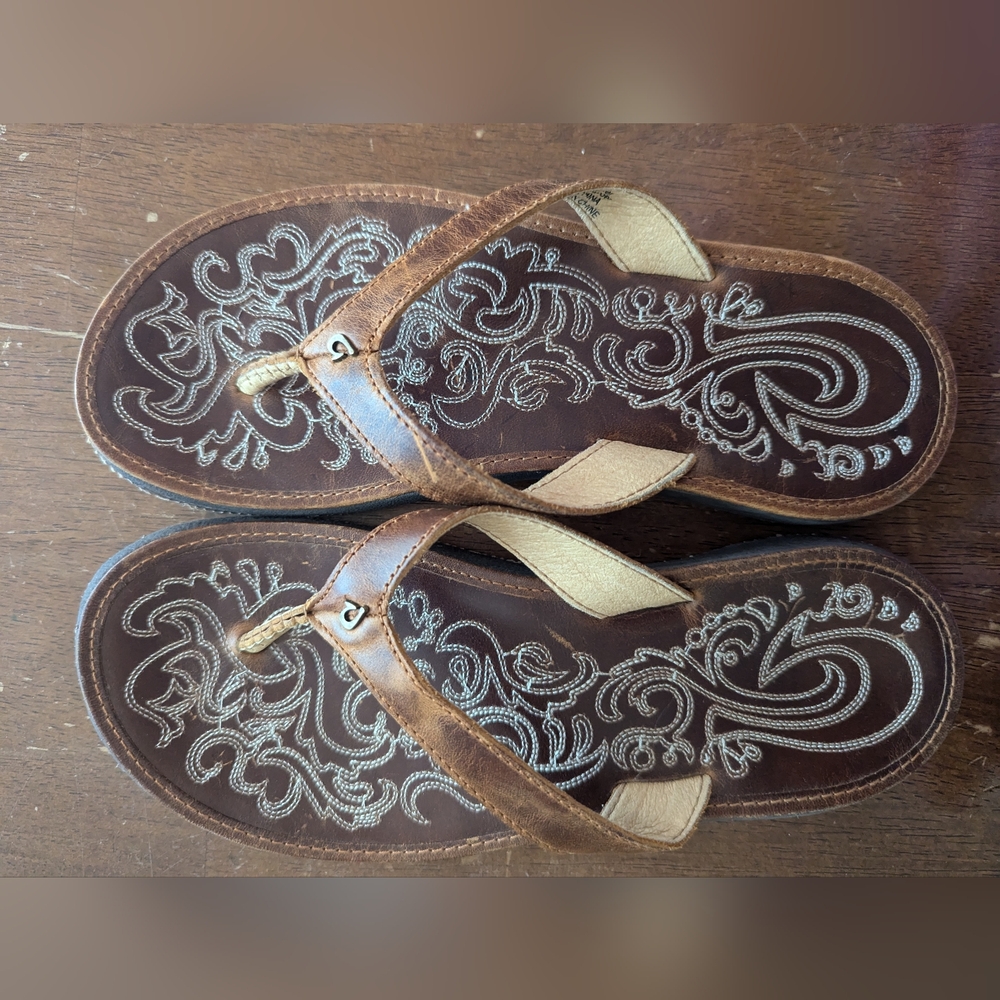 Olukai Paniolo Sandals size 7